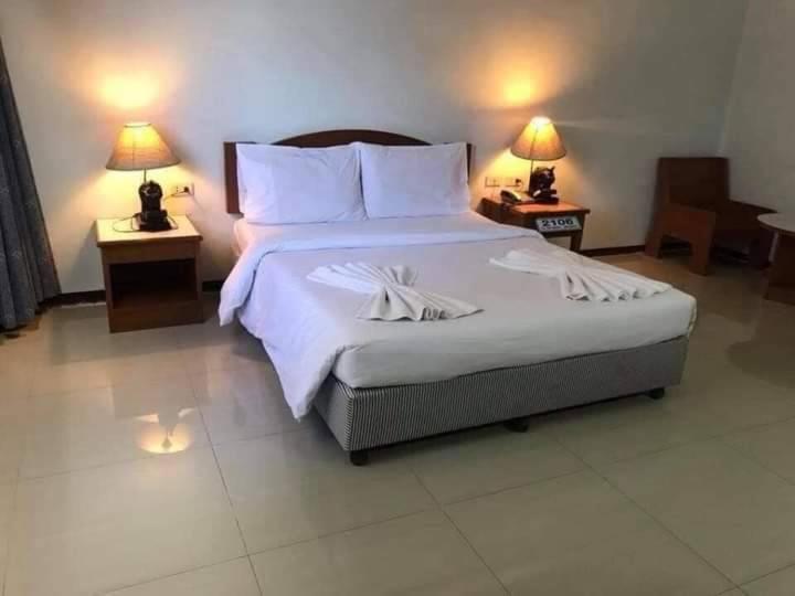 Vatchara Northgate Hotel Nakhon Sawan Εξωτερικό φωτογραφία